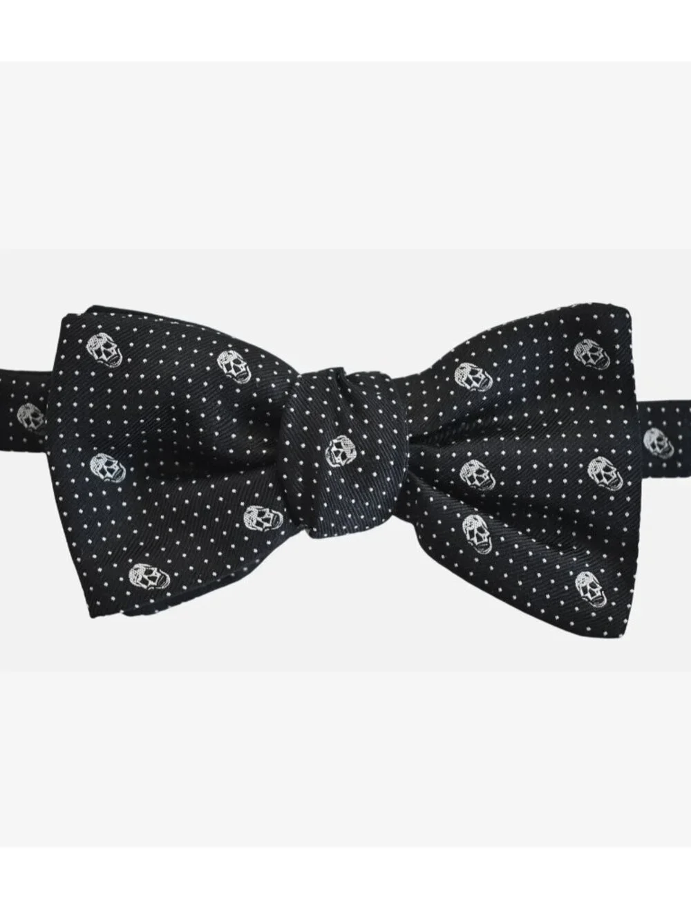 Alexander McQueen Men's Pre-Tied Silk Bow Tie - Black Skull & Polka Dot Pattern
